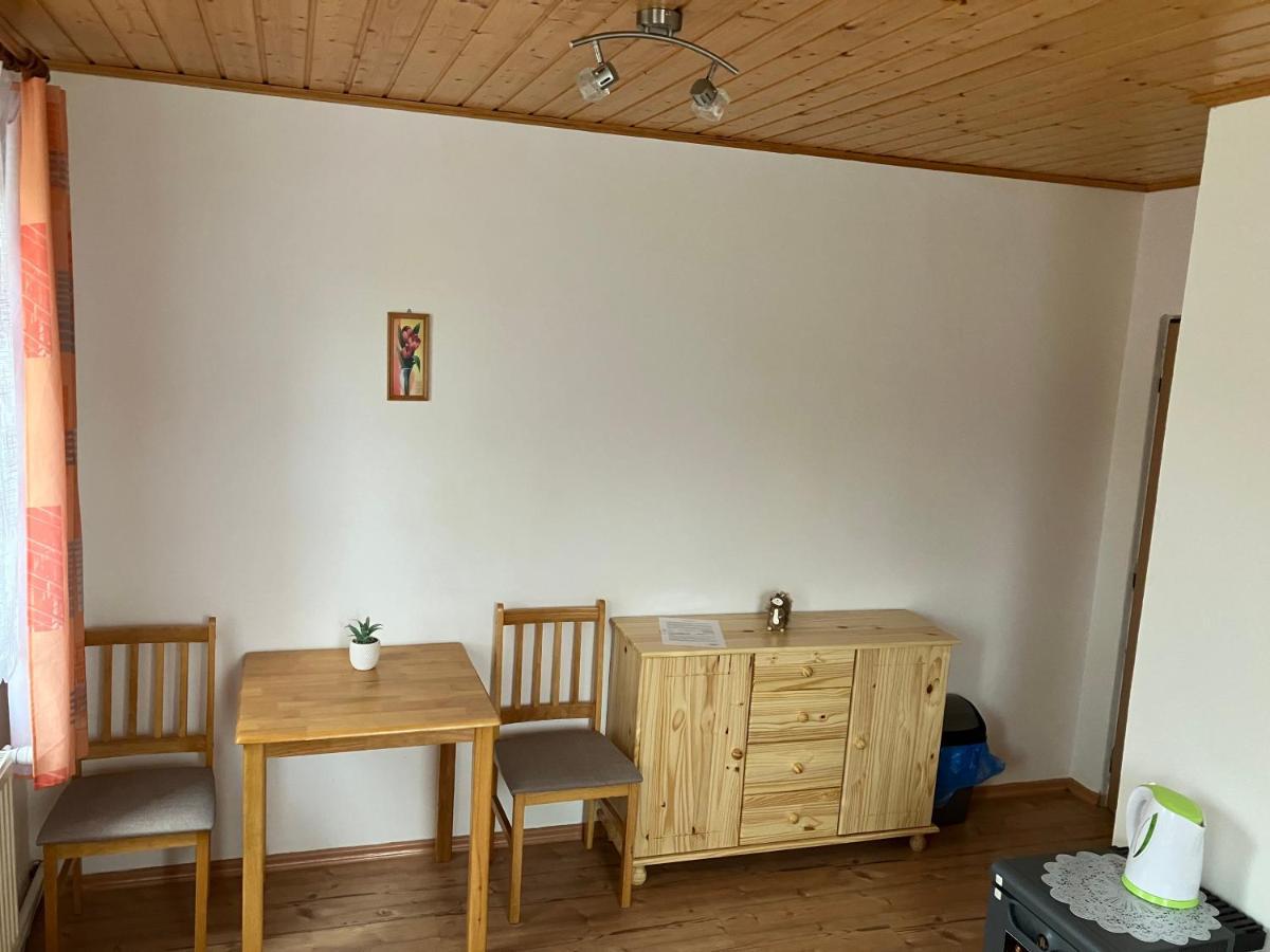 Penzion Restaurace Zatisi Rumburk Bagian luar foto